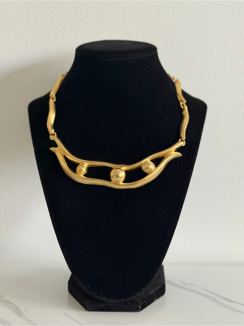 DOLCE VITA PARIS Gold Sculptural Statement Necklace - Women Jewelry